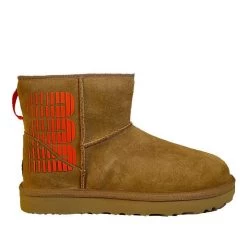 UGG CLASSIC MINI SIDE LOGO BOOTS